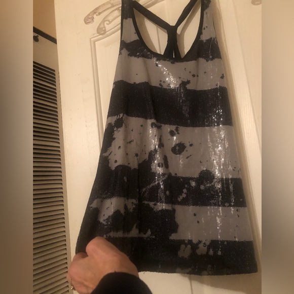 Hot Topic sequinned top - Picture 3 of 3